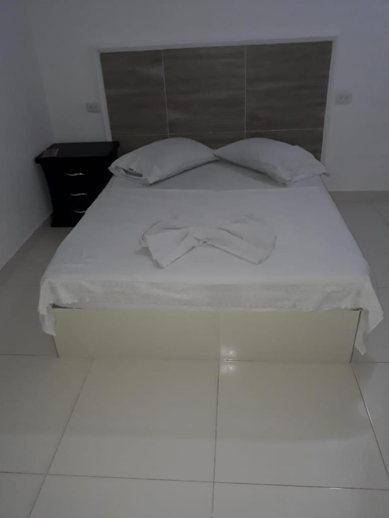 Hotel Maria Jose Villavicencio Luaran gambar